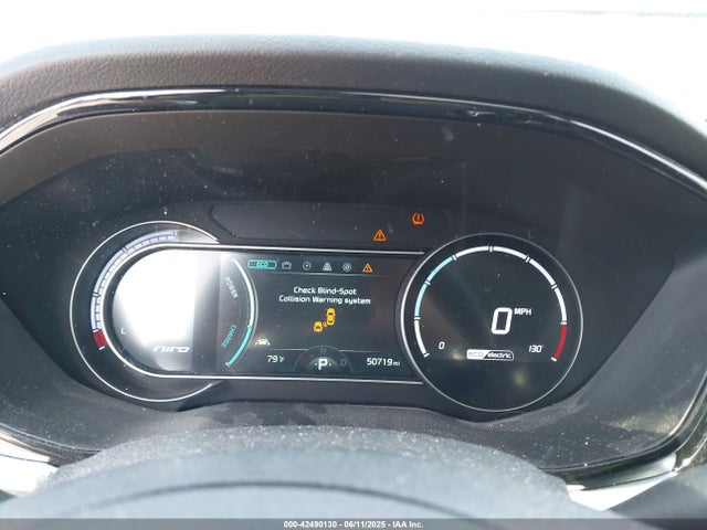 KNDCE3LG6N5145854 KIA Niro