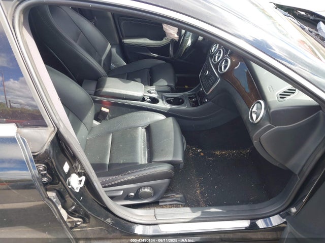WDDSJ4EB5GN316147 Mercedes-Benz CLA-Class
