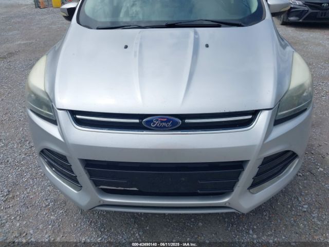 1FMCU0J90EUE46918 Ford Escape Titanium
