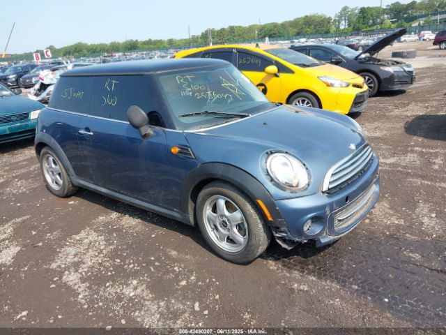 2011 MINI COOPER WMWSU3C58BT251711