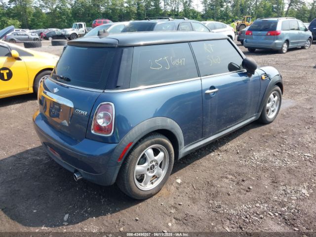 2011 MINI COOPER WMWSU3C58BT251711 Photo 3