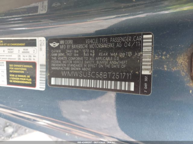 2011 MINI COOPER WMWSU3C58BT251711 Photo 8