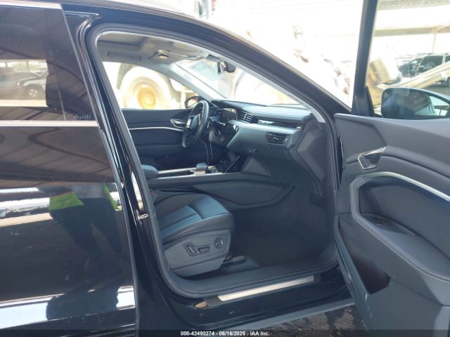 2024 AUDI Q8 E-TRON WA15AAGE2RB033698 Photo 4