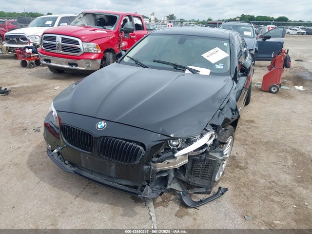 WBA5A5C55GG351220 BMW 528I