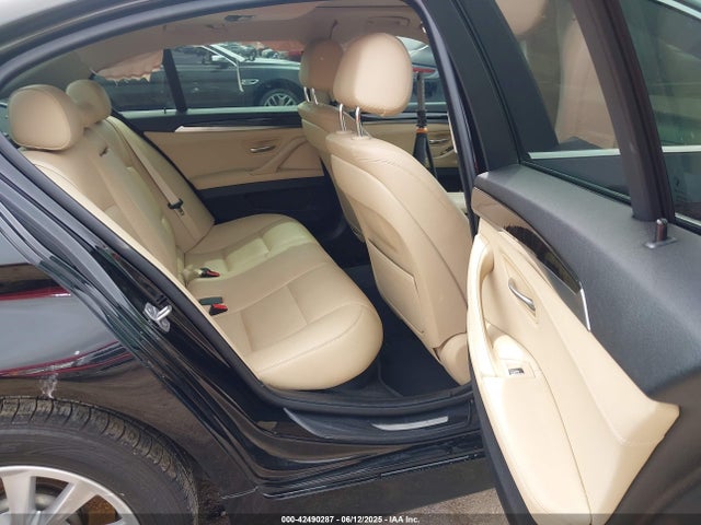 WBA5A5C55GG351220 BMW 528I