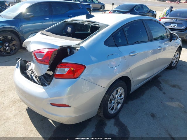 1G1BJ5SMXK7104713 Chevrolet Cruze Cvt (fleet Orders Only)
