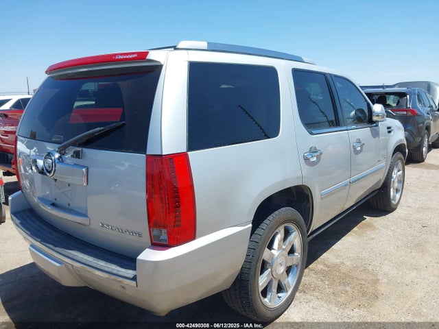 2011 CADILLAC ESCALADE 1GYS3CEF7BR126203 Photo 3