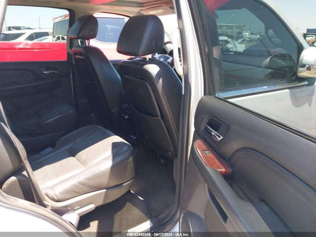 2011 CADILLAC ESCALADE 1GYS3CEF7BR126203 Photo 7