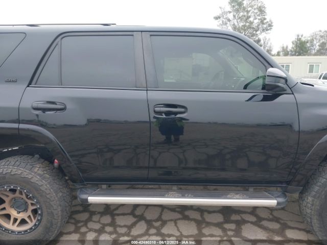 JTEZU5JR8H5159090 Toyota 4RUNNER SR5