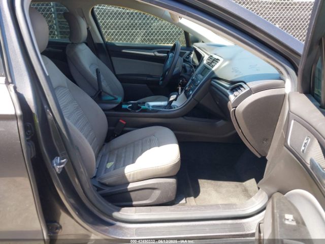 3FA6P0UU8GR405056 Ford Fusion