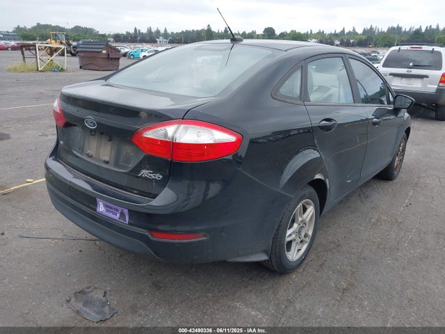 Ford FIESTA SE 2018 3FADP4BJ3JM121944 Image 4