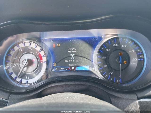 Chrysler 2023 2023 2C3CCAPJ1PH500638 Image 7