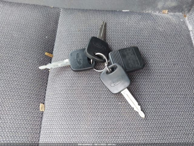 2002 FORD ESCAPE 1FMYU04192KA78435 Photo 10
