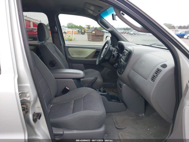 2002 FORD ESCAPE 1FMYU04192KA78435 Photo 4