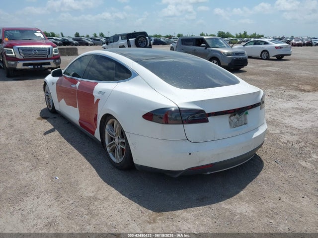 2013 TESLA MODEL S 5YJSA1CP3DFP28634 Photo 2