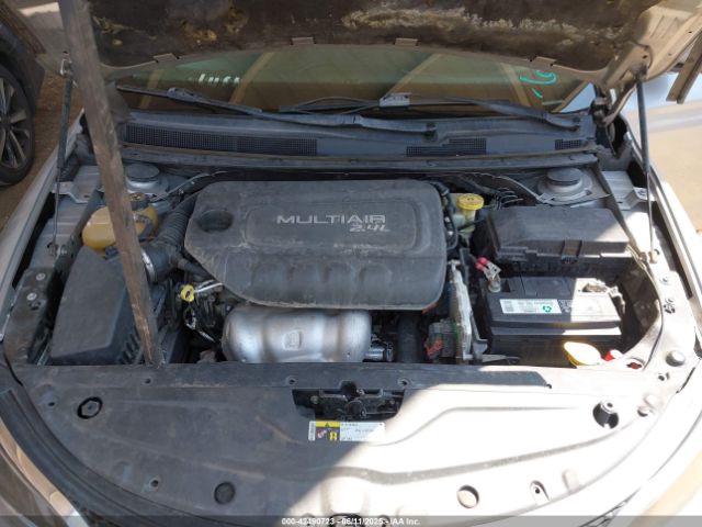 1C3CCCAB6FN658637 Chrysler 2015
