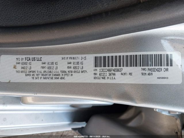 1C3CCCAB6FN658637 Chrysler 2015