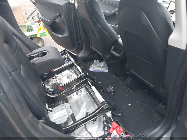 2020 TESLA MODEL Y 5YJYGDEE2LF048017 Photo 7
