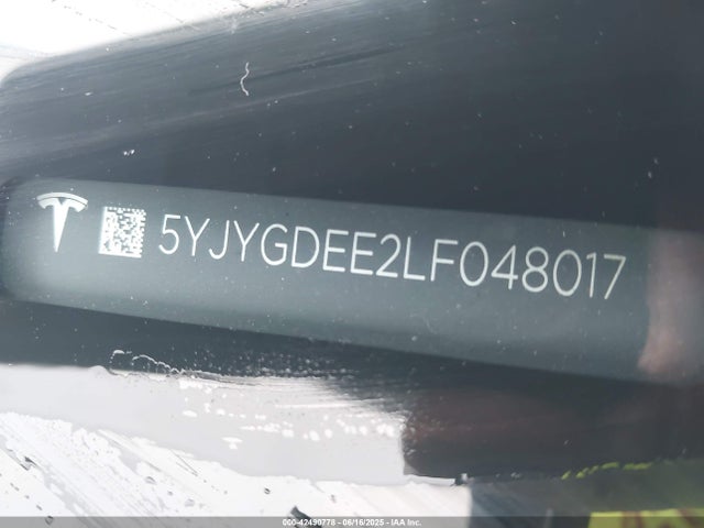 2020 TESLA MODEL Y 5YJYGDEE2LF048017 Photo 8