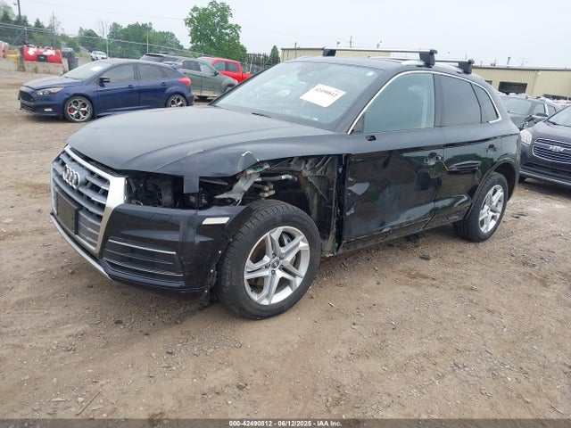 2019 AUDI Q5 WA1ANAFYXK2106952 Photo 1