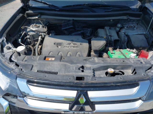 2016 MITSUBISHI OUTLANDER JA4AZ3A38GZ002664 Photo 9