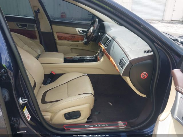 2015 JAGUAR XF SAJWJ0FFXF8U66596 Photo 4