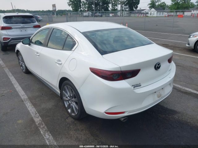 2021 MAZDA MAZDA3 JM1BPACL4M1311415 Photo 2
