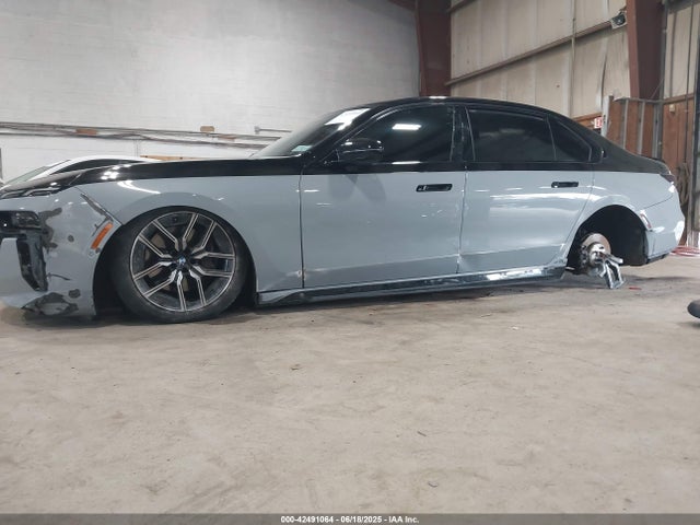 WBA23EH03RCP56318 BMW 2024