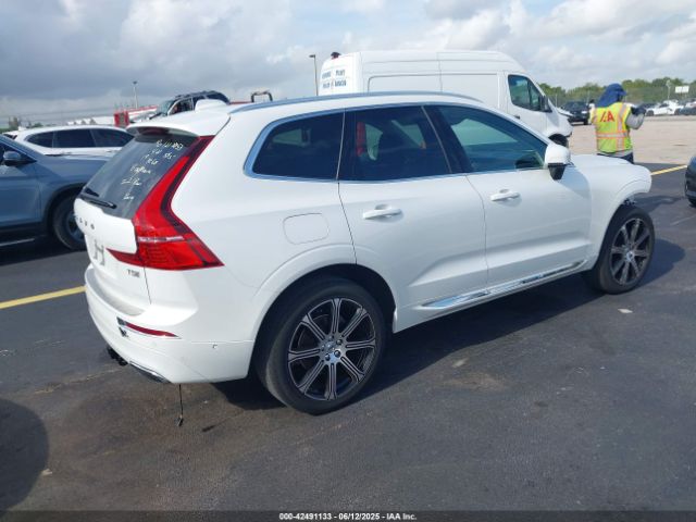 2019 VOLVO XC60 LYV102DL9KB298767 Photo 3