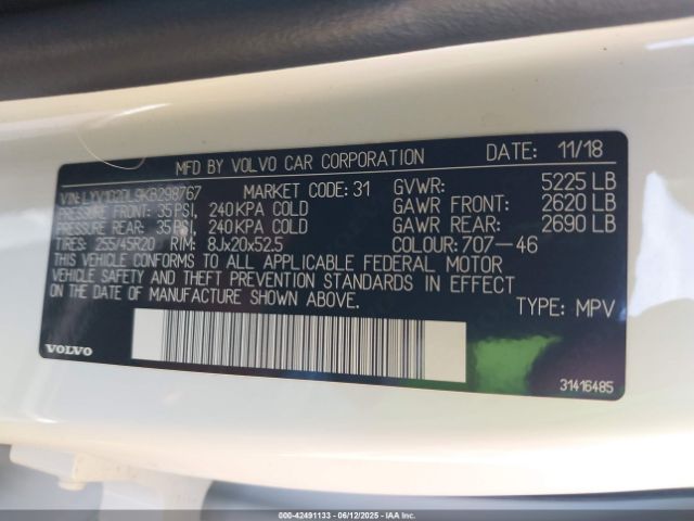 2019 VOLVO XC60 LYV102DL9KB298767 Photo 8
