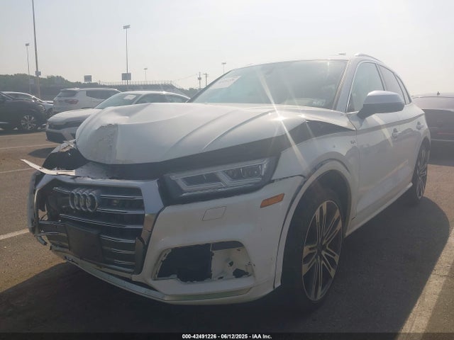 2018 AUDI SQ5 WA1A4AFYXJ2061822 Photo 1