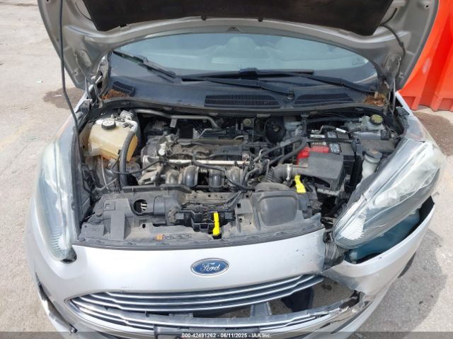 3FADP4BJ6JM106855 Ford FIESTA SE