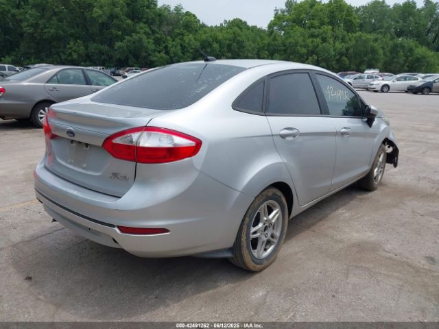 3FADP4BJ6JM106855 Ford FIESTA SE