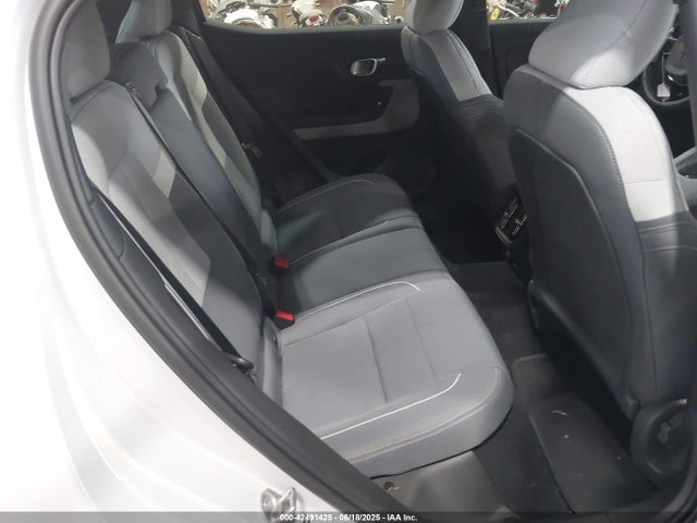 Polestar e400v26 2024 YSMFD3KA2RL235036 Image 8