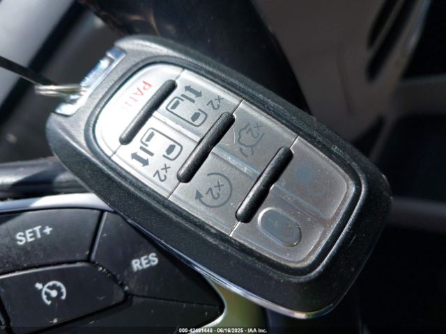 2019 CHRYSLER PACIFICA 2C4RC1FGXKR508557 Photo 10
