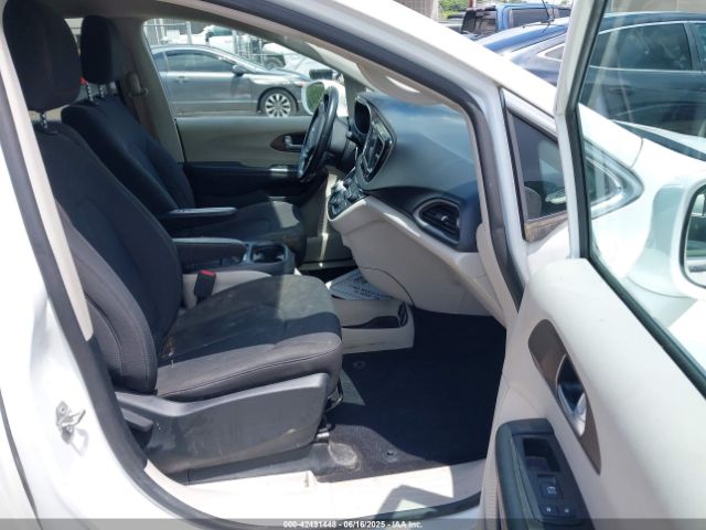 2019 CHRYSLER PACIFICA 2C4RC1FGXKR508557 Photo 4