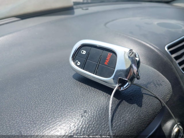 3C4PDDBGXGT200501 Dodge 2016