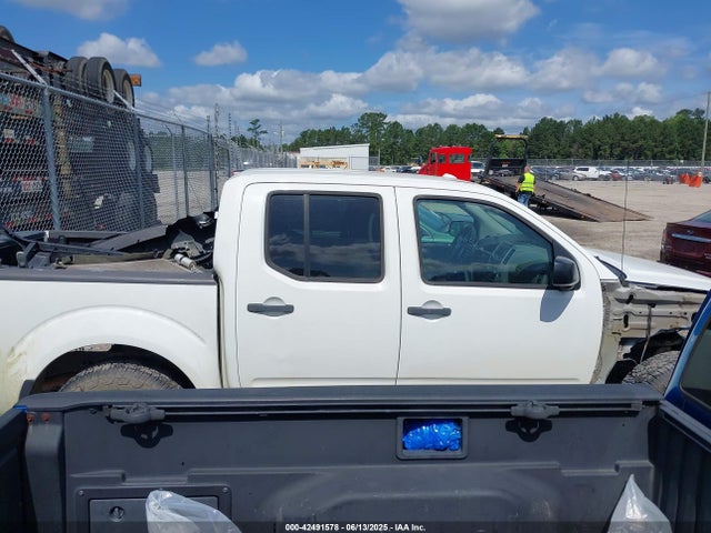 Nissan Frontier 2018 1N6AD0EV1JN717375 Image 13