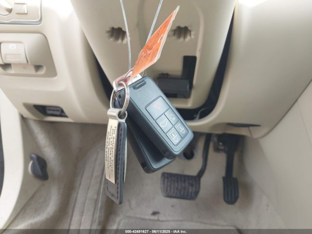 2016 VOLVO S60 YV1612TK4G1394049 Photo 10