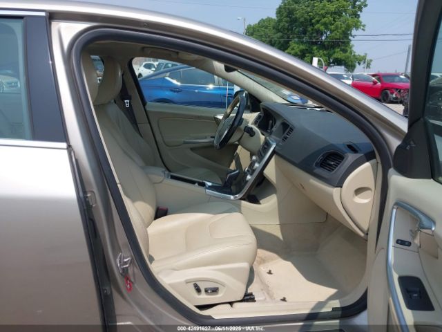 2016 VOLVO S60 YV1612TK4G1394049 Photo 4