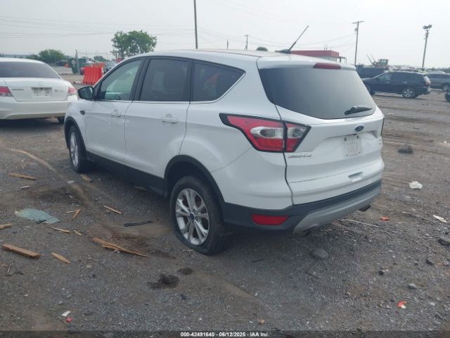 2017 FORD ESCAPE 1FMCU9GD4HUC54096 Photo 2