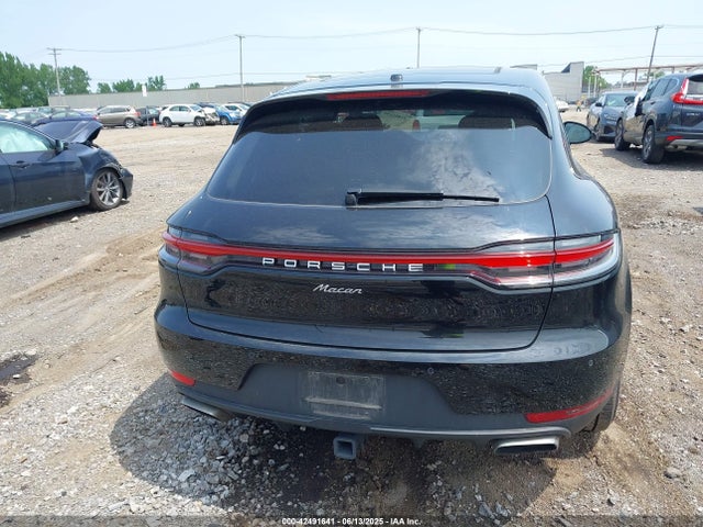 Porsche Macan 2020 WP1AA2A51LLB10709 Image 16