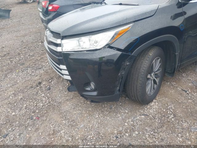 2018 TOYOTA HIGHLANDER 5TDJZRFH3JS543823 Photo 5