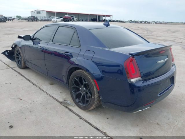 2015 CHRYSLER 300 2C3CCABG9FH797104 Photo 2