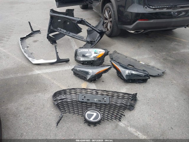 JTJYARBZXF2015552 Lexus 8ar-fts