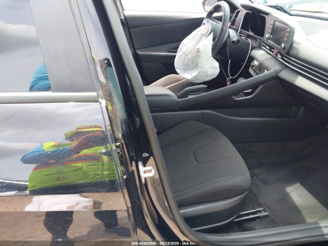 2022 HYUNDAI ELANTRA KMHLM4AG4NU225358 Photo 4