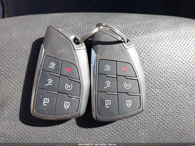 42492279 :رقم المزاد ، 1GKS1GKD2NR195914 vin ، 2022 Gmc Yukon Xl 2wd Slt مزاد بيع