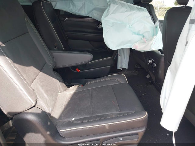 42492279 :رقم المزاد ، 1GKS1GKD2NR195914 vin ، 2022 Gmc Yukon Xl 2wd Slt مزاد بيع