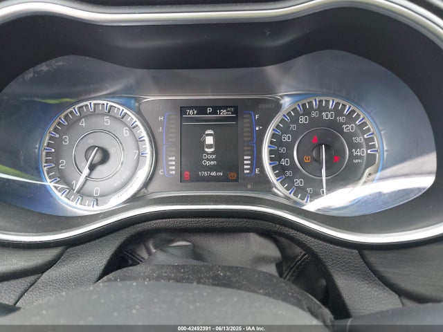 Chrysler 200 2015 1C3CCCAB5FN538120 Image 7
