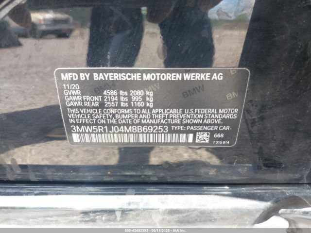 3MW5R1J04M8B69253 BMW 330I